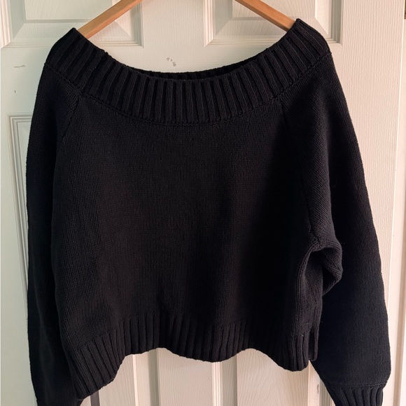 Carbon38 Slouchy Off-the-Shoulder Sweater in Black💫 - Picture 10 of 11